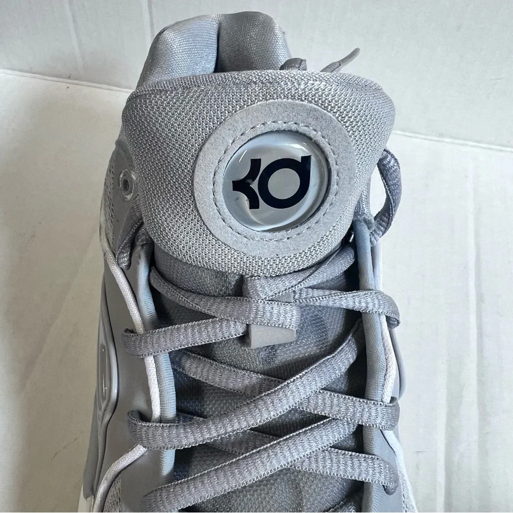 Nike Kevin Duran basketball shoes size‎ 6.5